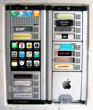 Illustration for article titled 100+ iPhone 2 Designs I Guarantee Steve Jobs Won't Unveil Anytime Soon